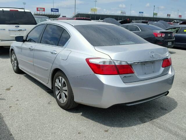 1HGCR2F34DA075883 - 2013 HONDA ACCORD SILVER photo 3