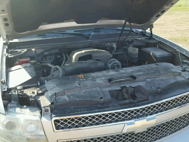 3GNMCGE01DG259485 - 2013 CHEVROLET AVALANCHE SILVER photo 7