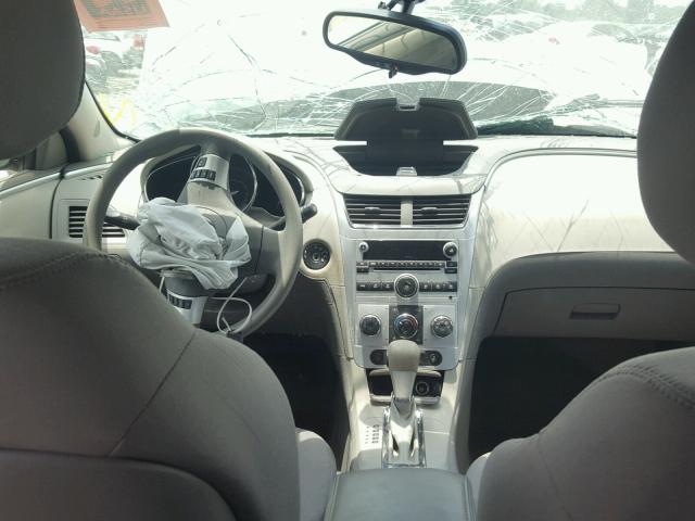 1G1ZB5E01CF207742 - 2012 CHEVROLET MALIBU LS Gümüş foto 9