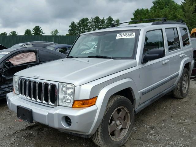 1J8HG48K87C685748 - 2007 JEEP COMMANDER SILVER photo 2