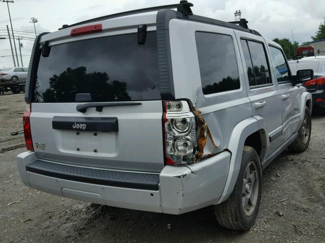 1J8HG48K87C685748 - 2007 JEEP COMMANDER SILVER photo 4