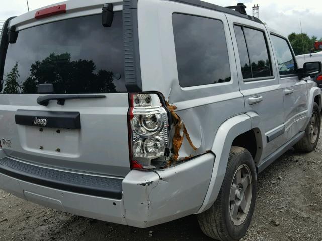 1J8HG48K87C685748 - 2007 JEEP COMMANDER SILVER photo 9