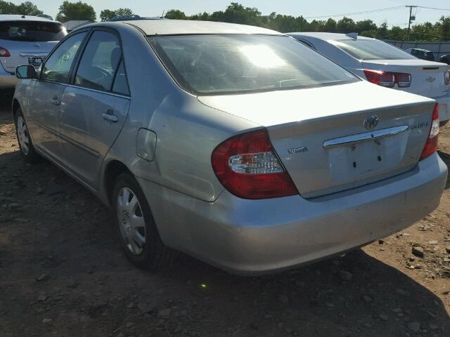 JTDBE32K730189535 - 2003 TOYOTA CAMRY LE/X SILVER photo 3