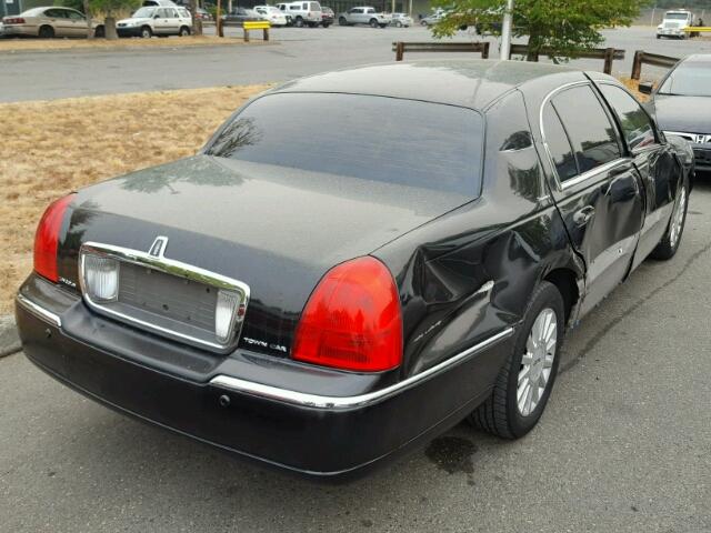 1LNHM85W25Y624048 - 2005 LINCOLN TOWN CAR S BLACK photo 4