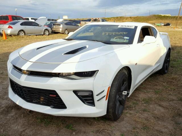 1G1FE1R76G0158024 - 2016 CHEVROLET CAMARO SS WHITE photo 2