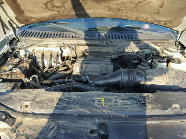 5LMFU27505LJ05826 - 2005 LINCOLN NAVIGATOR SILVER photo 7