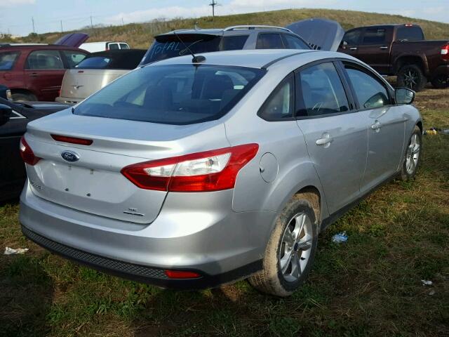 1FADP3F24DL212269 - 2013 FORD FOCUS SILVER photo 4