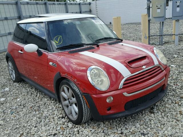 WMWRE33596TJ38576 - 2006 MINI COOPER S RED photo 1