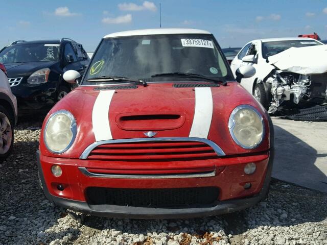 WMWRE33596TJ38576 - 2006 MINI COOPER S RED photo 9