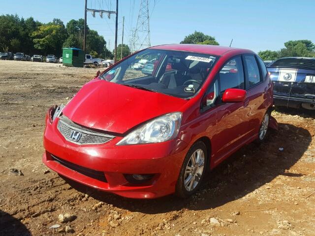 JHMGE88489S046987 - 2009 HONDA FIT RED photo 2