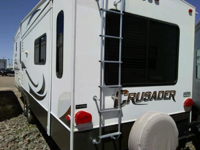 5ZT3CSXB4BB110286 - 2011 COACH CRUSADER WHITE photo 3