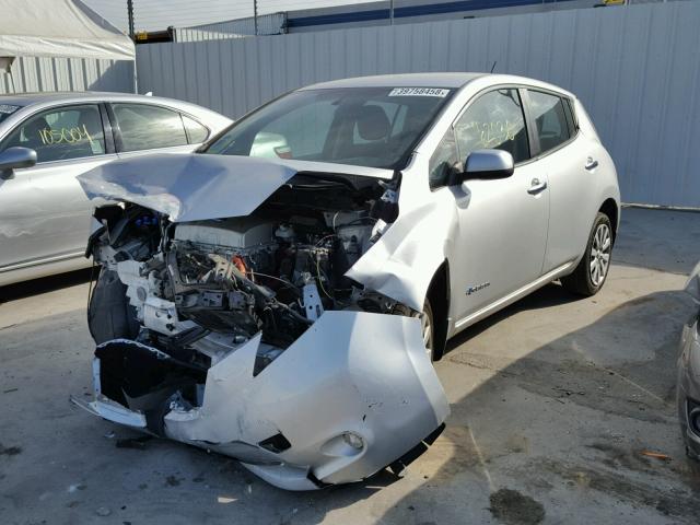 1N4AZ0CP3FC306514 - 2015 NISSAN LEAF S SILVER photo 2