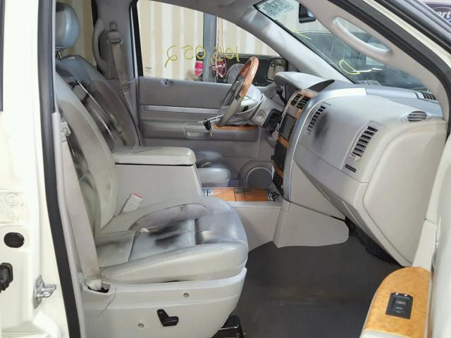 1A8HW582X8F143897 - 2008 CHRYSLER ASPEN LIMI 白色 照片 5
