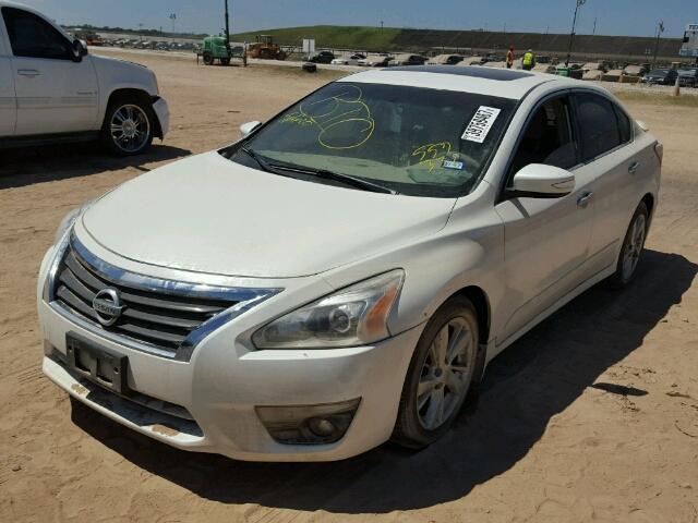 1N4AL3AP1DN557331 - 2013 NISSAN ALTIMA WHITE photo 2