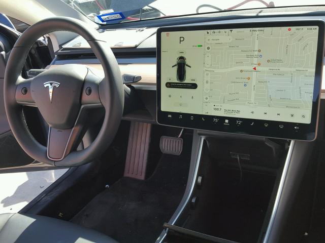 5YJ3E1EA9JF005108 - 2018 TESLA MODEL 3 ნაცრისფერი ფოტო 9