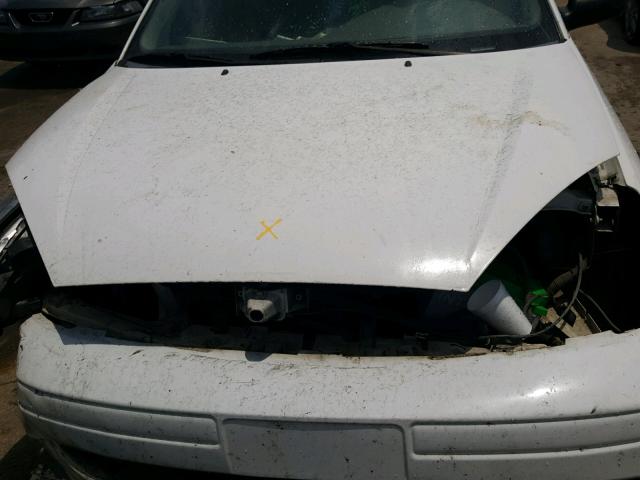 1FAFP34394W117984 - 2004 FORD FOCUS SE C WHITE photo 7