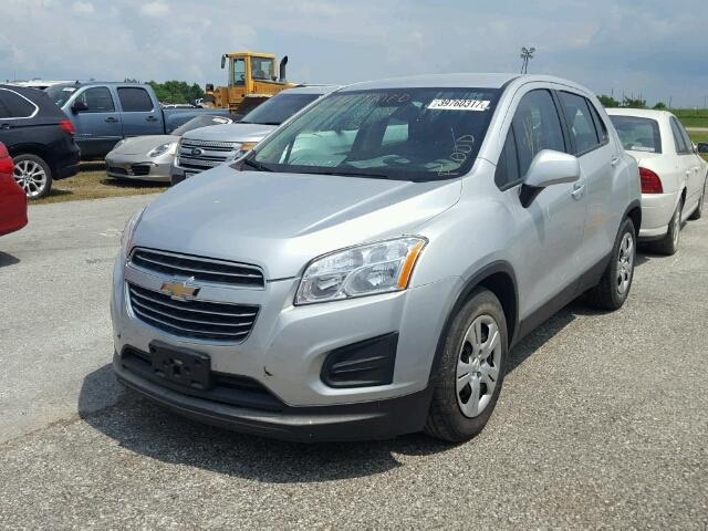 KL7CJKSB1FB207513 - 2015 CHEVROLET TRAX LS SILVER photo 2