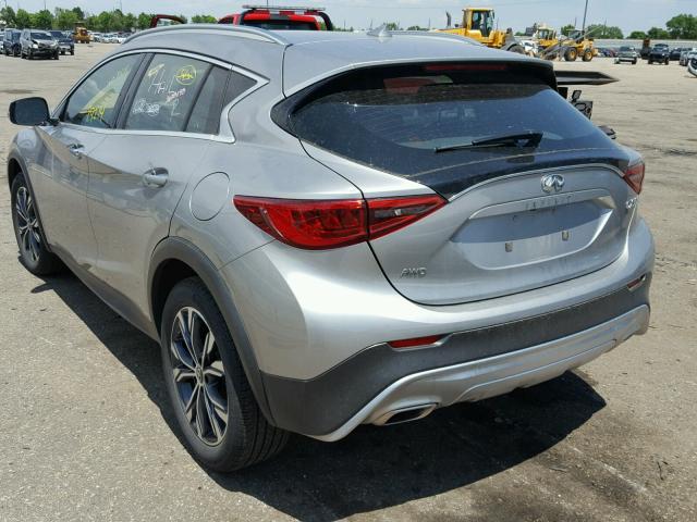 SJKCH5CR8HA033294 - 2017 INFINITI QX30 BASE GRAY photo 3