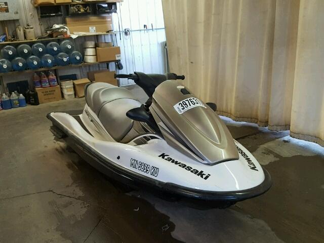 KAW22068C010 - 2010 KAWASAKI JETSKI WHITE photo 1