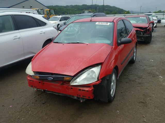3FAFP31331R198208 - 2001 FORD FOCUS ZX3 RED photo 2