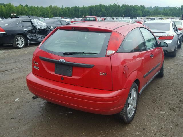 3FAFP31331R198208 - 2001 FORD FOCUS ZX3 RED photo 4
