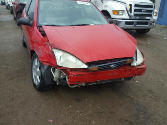 3FAFP31331R198208 - 2001 FORD FOCUS ZX3 RED photo 9