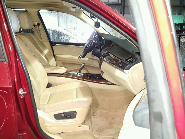 5UXZV4C58CL766521 - 2012 BMW X5 XDRIVE3 RED photo 5
