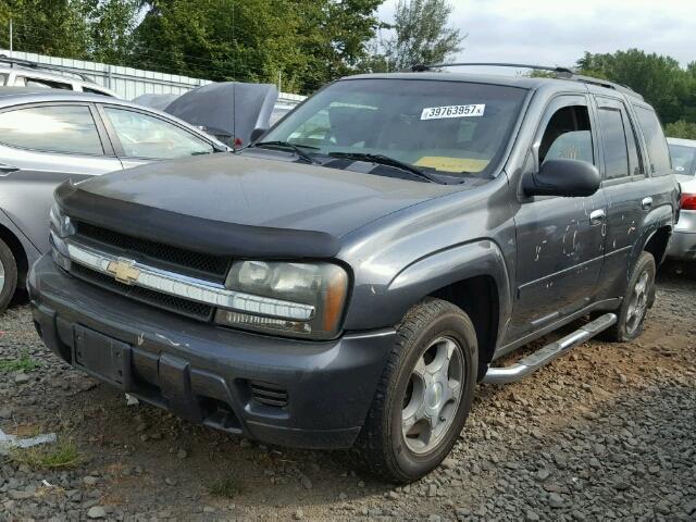 1GNDT13S172211693 - 2007 CHEVROLET TRAILBLAZE CHARCOAL photo 2