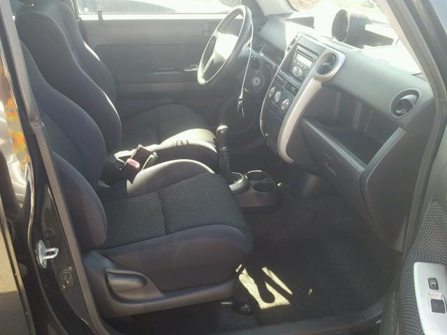 JTLKT334164058012 - 2006 TOYOTA SCION XB შავი ფოტო 5