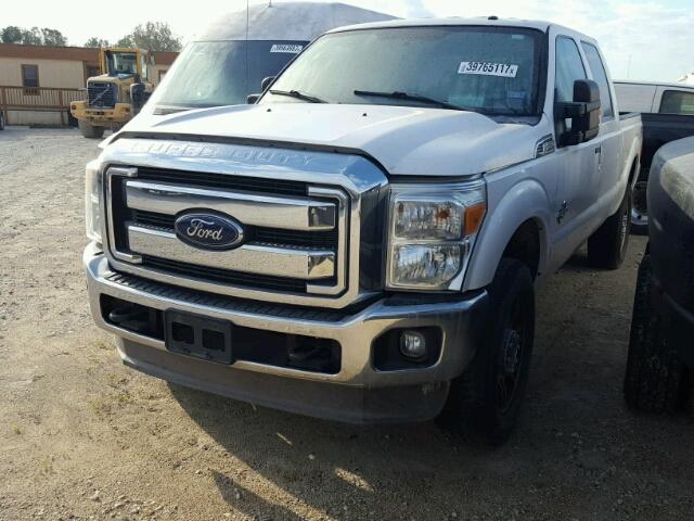 1FT8W3BT4DEA63220 - 2013 FORD F350 SUPER WHITE photo 2