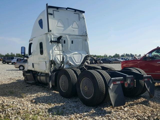 3AKJHHDR0JSJT2967 - 2018 FREIGHTLINER CASCADIA 1 WHITE photo 3