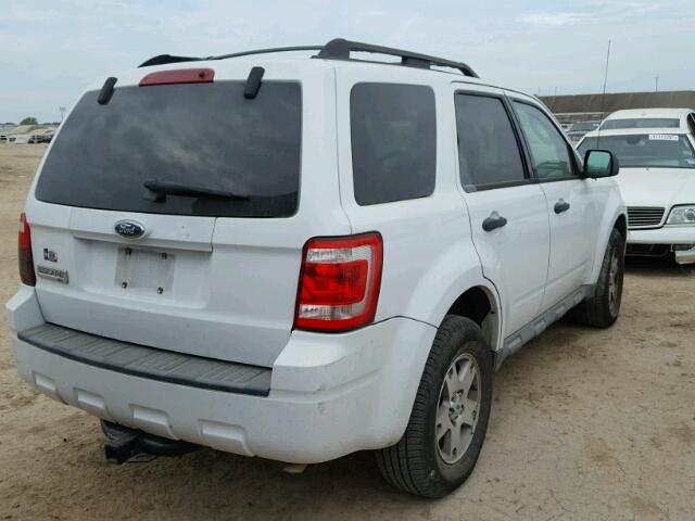 1FMCU03789KB11810 - 2009 FORD ESCAPE WHITE photo 4