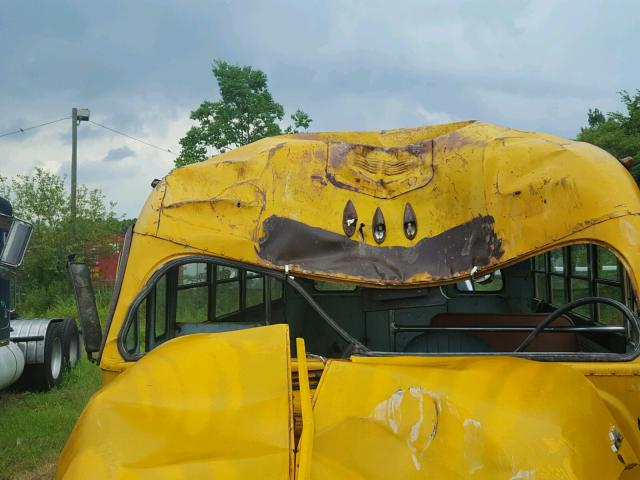 N0V1N39766648 - 1954 CHEVROLET BUS YELLOW photo 10