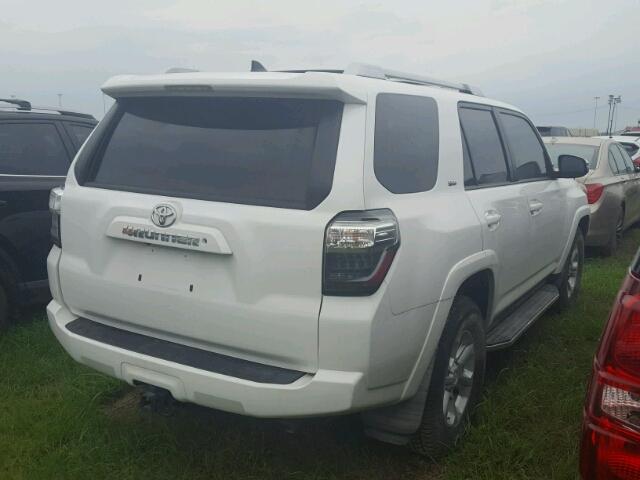 JTEZU5JR7G5135166 - 2016 TOYOTA 4RUNNER WHITE photo 4