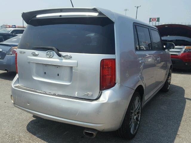 JTLKE50E081054055 - 2008 TOYOTA SCION XB SILVER photo 4