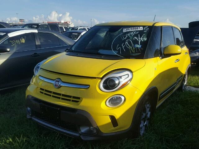 ZFBCFADH3FZ030067 - 2015 FIAT 500L TREKK YELLOW photo 2