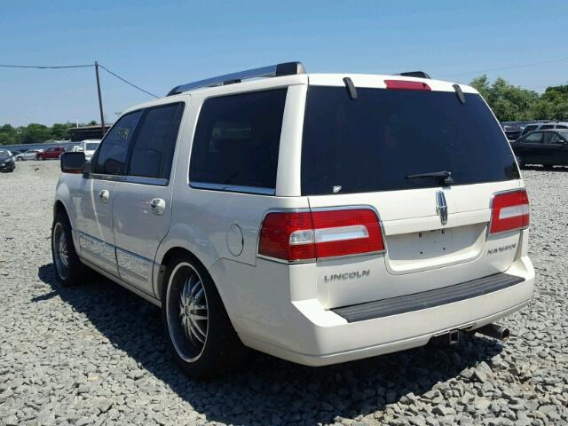 5LMFU285X8LJ13628 - 2008 LINCOLN NAVIGATOR WHITE photo 3