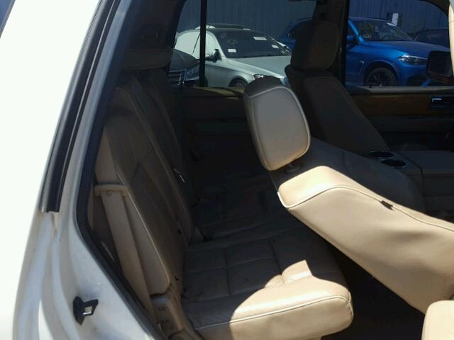 5LMFU285X8LJ13628 - 2008 LINCOLN NAVIGATOR WHITE photo 6
