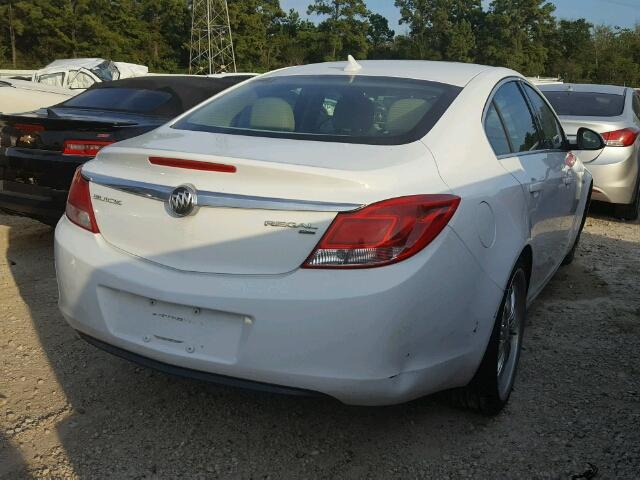 W04GN5EC3B1124870 - 2011 BUICK REGAL CXL WHITE photo 4