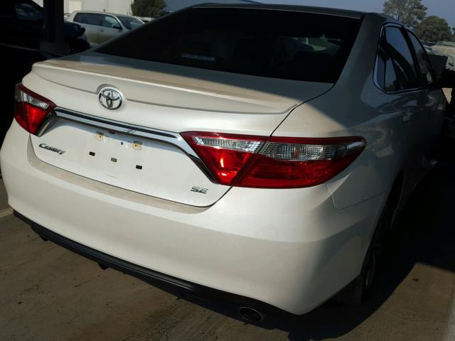 4T1BF1FK2HU330891 - 2017 TOYOTA CAMRY WHITE photo 5