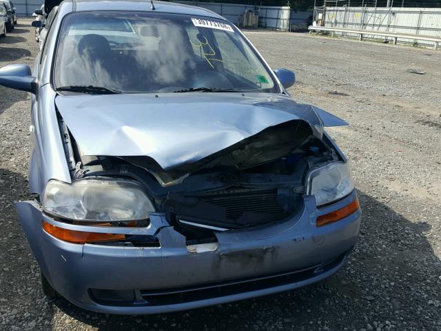 KL1TD66657B710419 - 2007 CHEVROLET AVEO BASE Argent photo 9