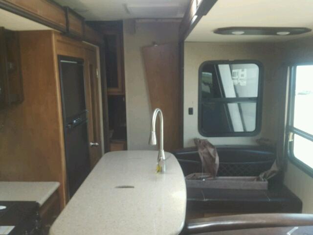 573TR3624H3312564 - 2017 GRAN REFLECTION GRAY photo 5