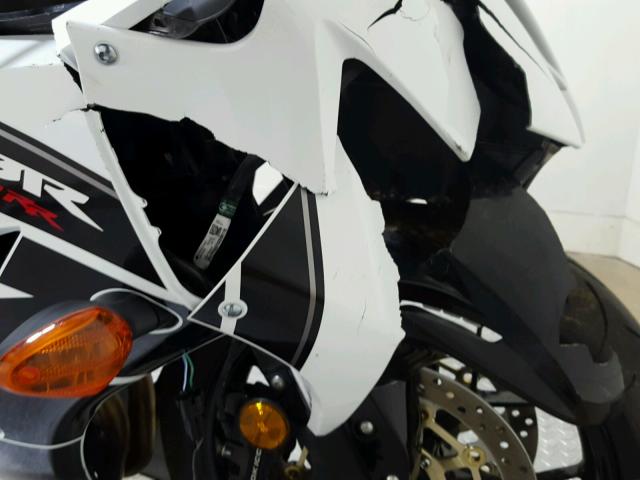 JH2PC40J2GK200308 - 2016 HONDA CBR600 RR WHITE photo 14