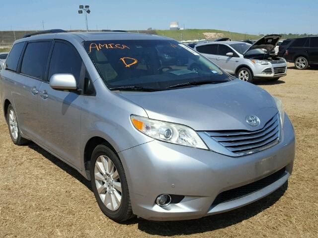 5TDYK3DC8BS089609 - 2011 TOYOTA SIENNA SILVER photo 1