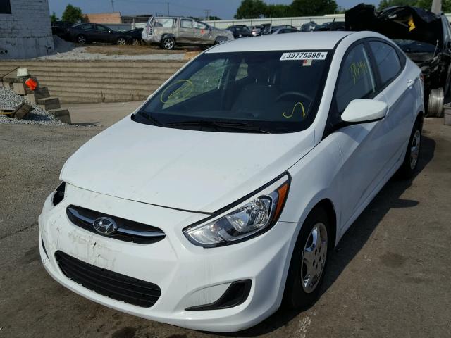 KMHCT4AE5HU167539 - 2017 HYUNDAI ACCENT SE WHITE photo 2