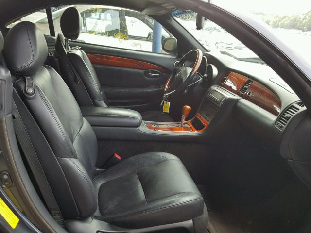 JTHFN48Y369007704 - 2006 LEXUS SC 430 GRAY photo 5