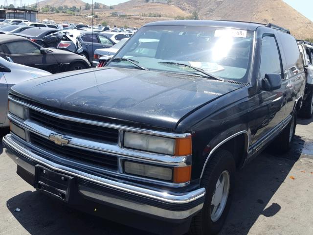 3GNEC18R1WG101789 - 1998 CHEVROLET TAHOE C150 BLACK photo 2