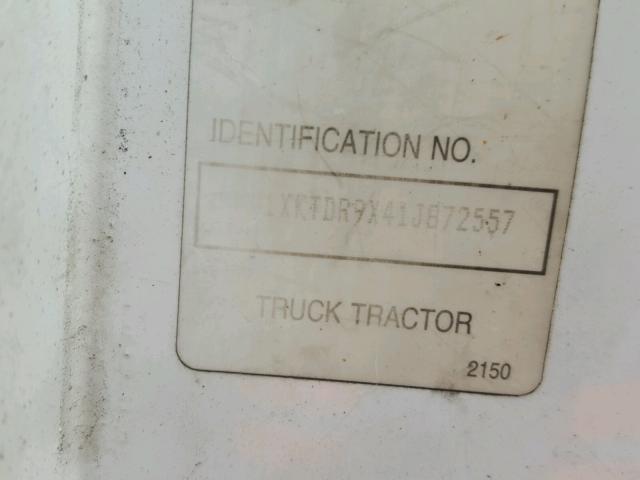 1XKTDR9X41J872557 - 2001 KENWORTH CONSTRUCTI WHITE photo 10