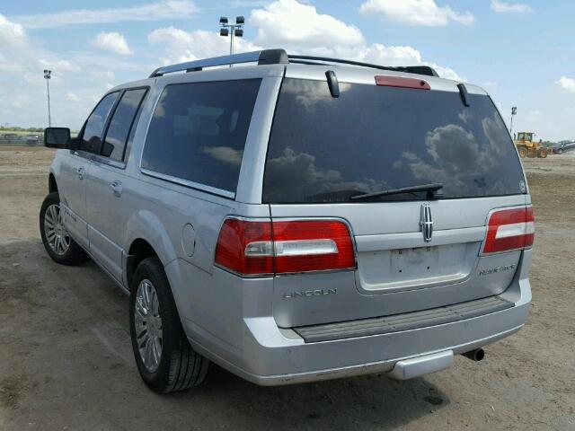 5LMJJ3H58AEJ03229 - 2010 LINCOLN NAVIGATOR Srebrny zdjęcie 3