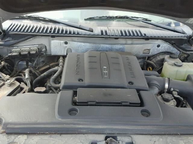 5LMJJ3H58AEJ03229 - 2010 LINCOLN NAVIGATOR Srebrny zdjęcie 7